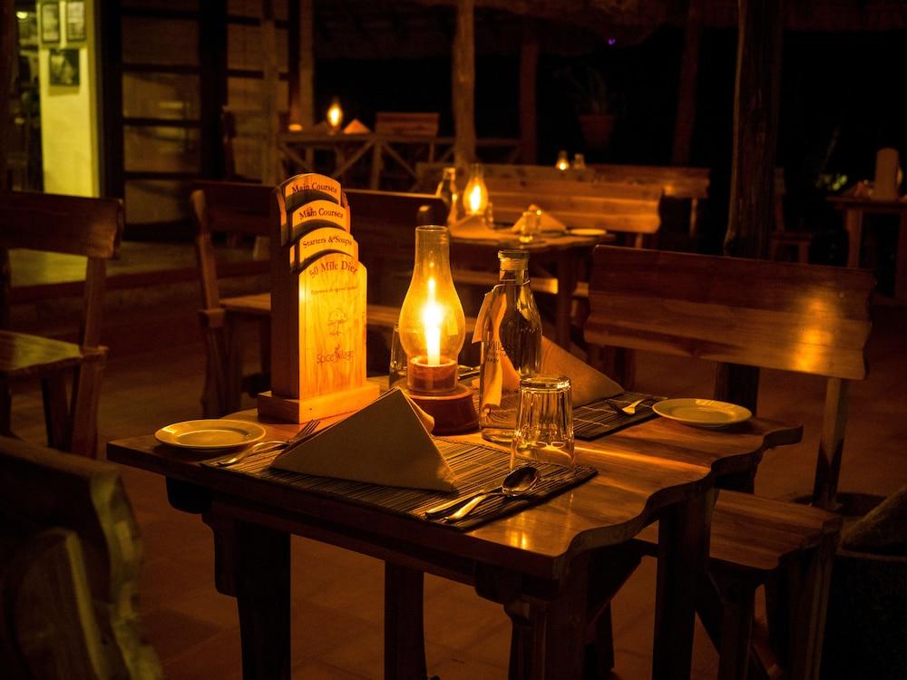 Spice Village Thekkady - A Cgh Earth Experience Eksteriør bilde